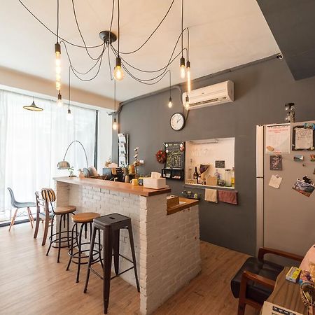 South Traveller Apartment Tainan Exterior photo